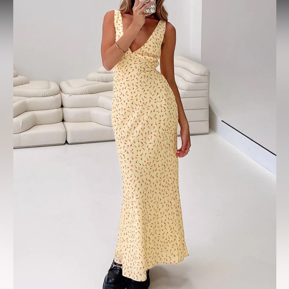 Princess Polly Yellow Plunge maxi dress